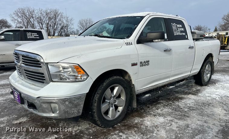 2016 RAM 1500 Crew Cab pickup truck - DW4397