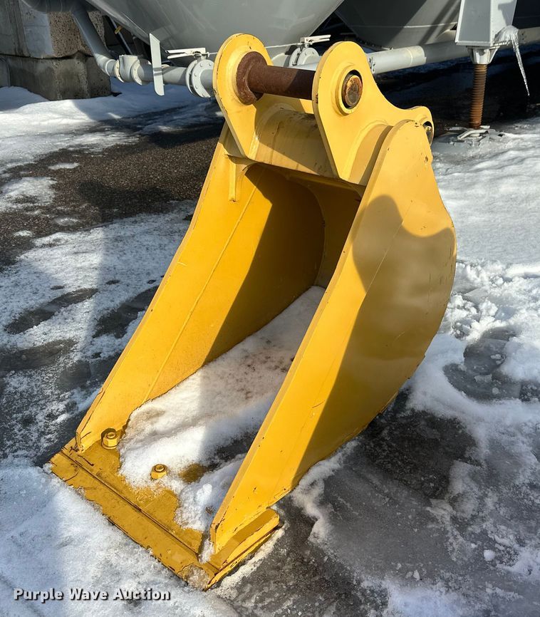 Caterpillar excavator bucket - DW4406