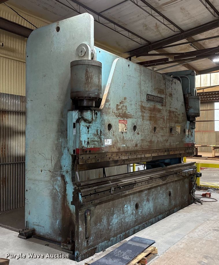 Cincinnati 300 H series X 14' press break - EF6300