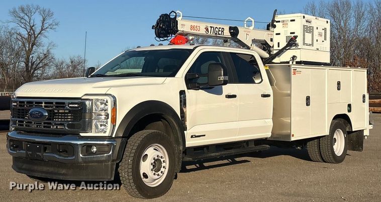 2023 Ford F550 XL Crew Cab utility / service truck - EG8327