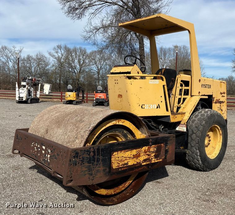Hyster C830A single drum vibratory roller - ES8507