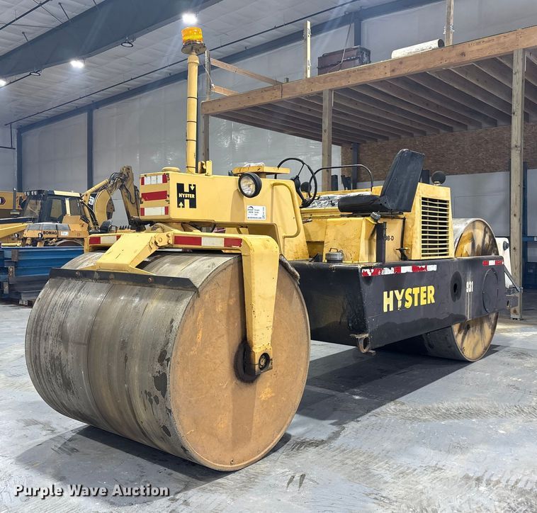 Hyster C350B-D double drum vibratory roller - FK1052