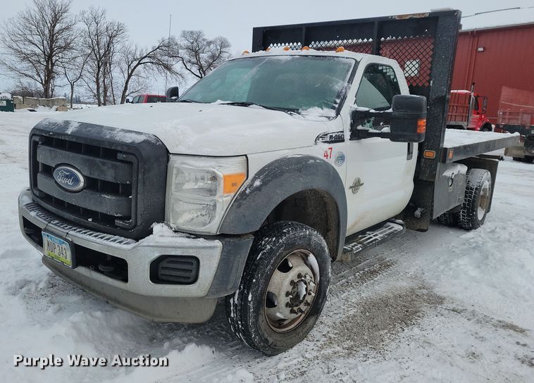 2011 Ford F450 flatbed truck - NO9832