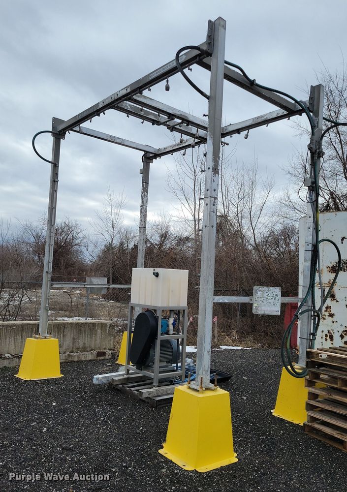 Shumaker Industries Load and Go truck wash system - NO9845