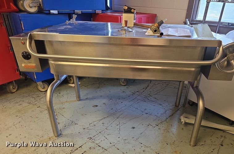 Groen Tilttip braising pan - DZ3743