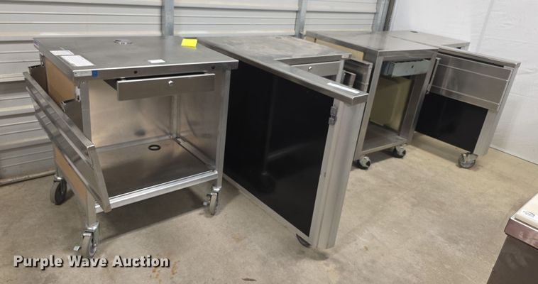 (4) cashier stations - DZ3775