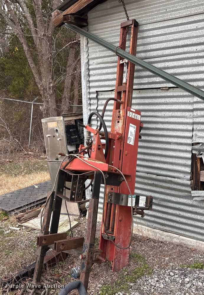 Shaver Mfg. Co. HD-8 post driver - EA7909