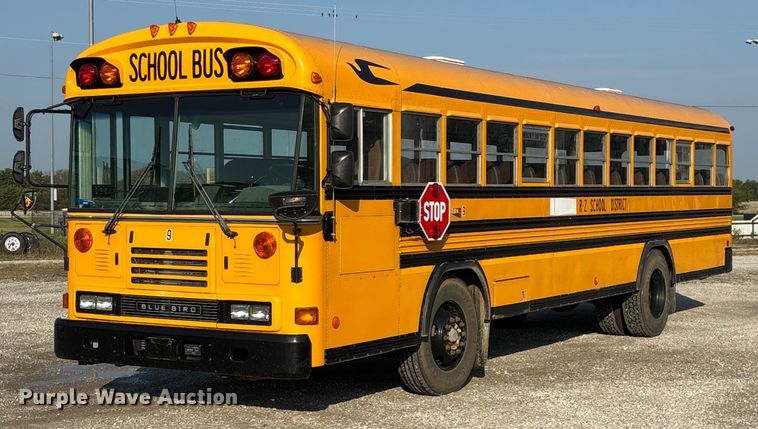 2001 Blue Bird All American school bus - ED2239