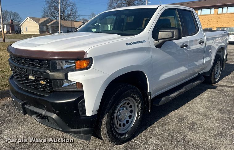 2020 Chevrolet Silverado 1500 Ext. Cab pickup truck - EN0833