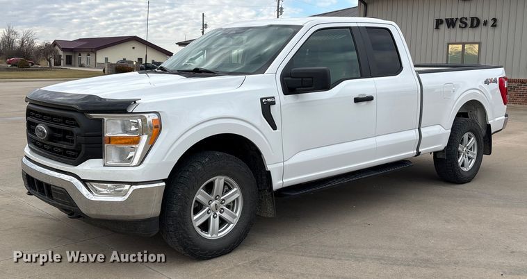 2022 Ford F150 Ext. Cab pickup truck - FG2528
