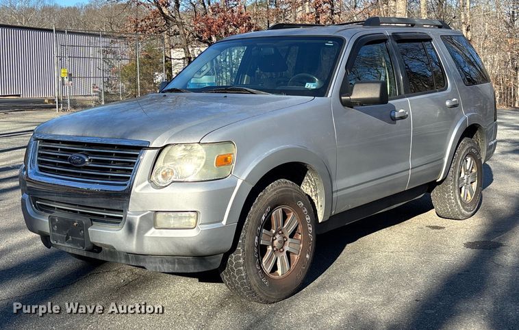 2010 Ford Explorer XLT SUV - FI1613