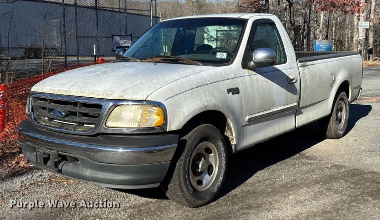 2000 Ford F150 XLT pickup truck - FI1617
