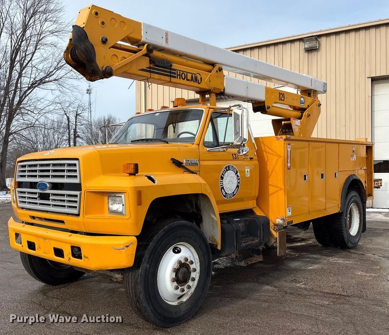 1994 Ford F700 bucket truck - FK1087