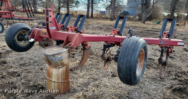 Case IH 14 ripper - EA2763