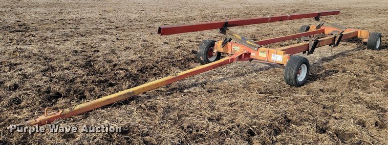 Unverferth header trailer - EA2764