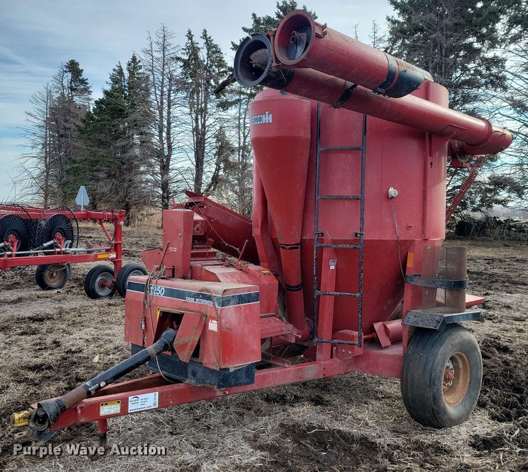 Case IH 1250 feed grinder/mixer - EA2788