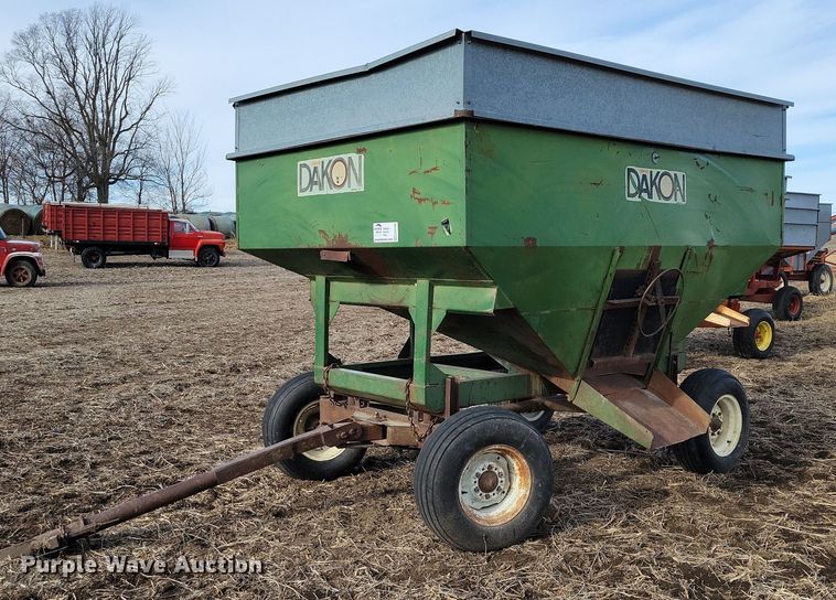 (2) gravity wagons - EA2799