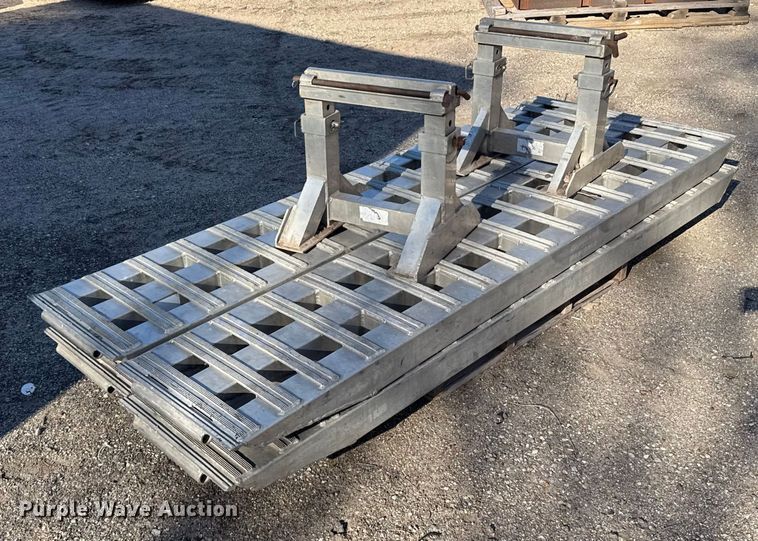 (4) drop deck trailer ramps with connector - FB0596