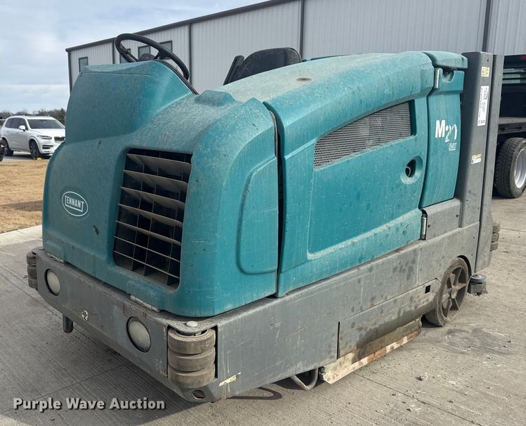 Tennant M20 sweeper - DQ4208