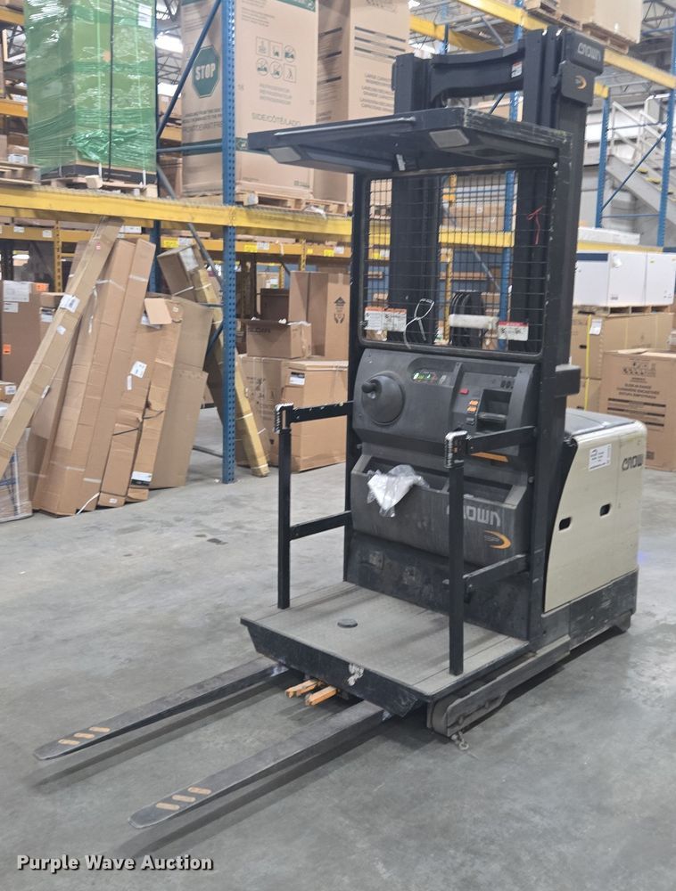 2016 Crown SP3520-30 order picker - DU2664
