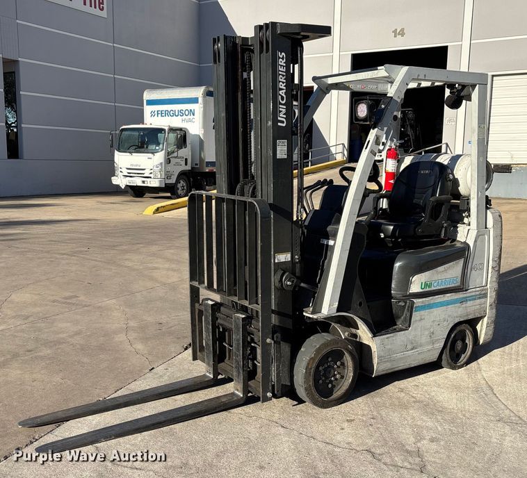 2017 UniCarriers CFS40 forklift - DX5939