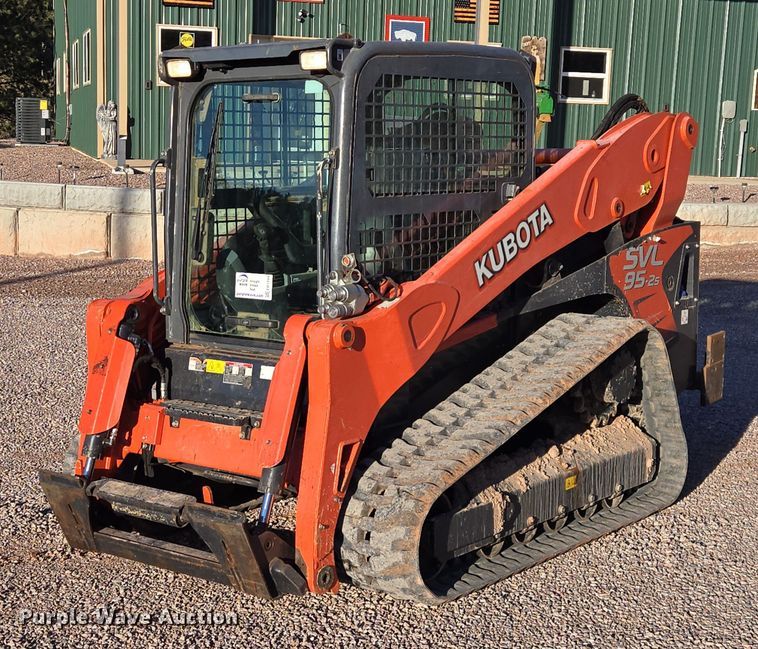 Kubota SVL 95-2S tracked skid steer loader - EB1244