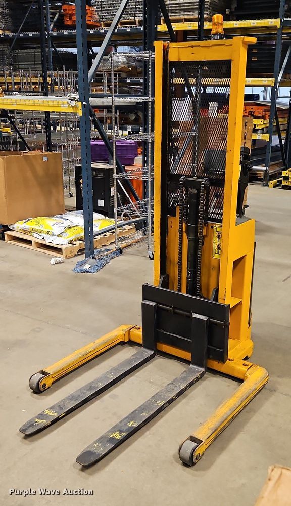 Big Joe PDI 24-A05 pallet jack - EB8492