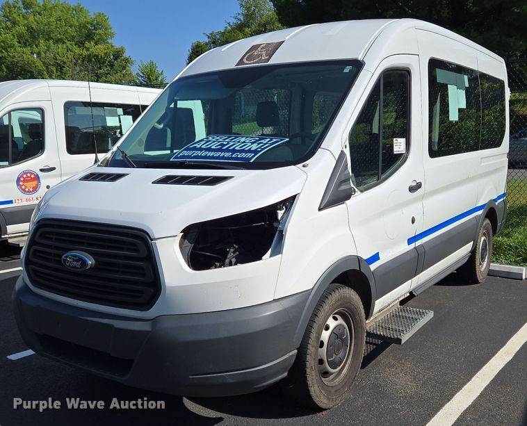 2017 Ford Transit 150 delivery van - EC4324