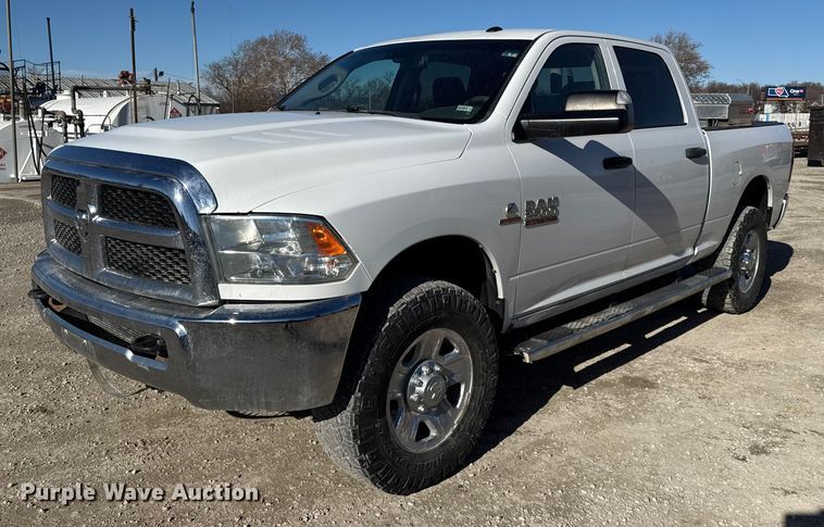 2016 RAM 2500 Crew Cab pickup truck - EC4540