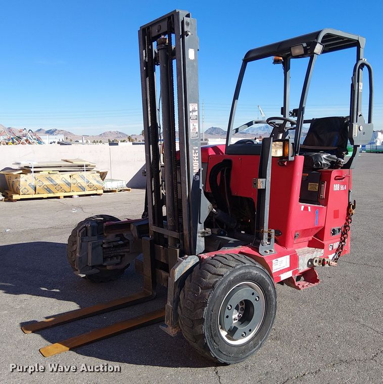 2015 Moffett M55 forklift - EE5105