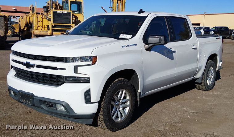 2019 Chevrolet Silverado 1500 Crew Cab pickup truck - EE5108