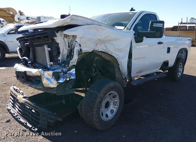 2024 Chevrolet Silverado 3500HD pickup truck - EE5116