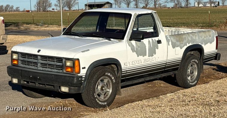 1989 Dodge Dakota pickup truck - EP2777