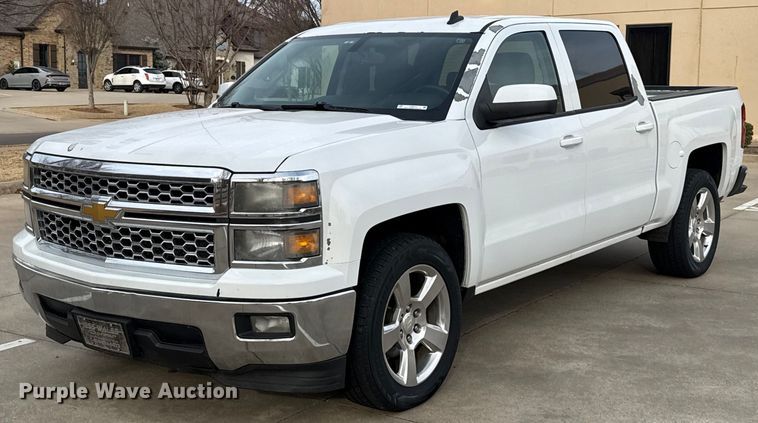 2014 Chevrolet Silverado 1500 Crew Cab pickup truck - ES5619