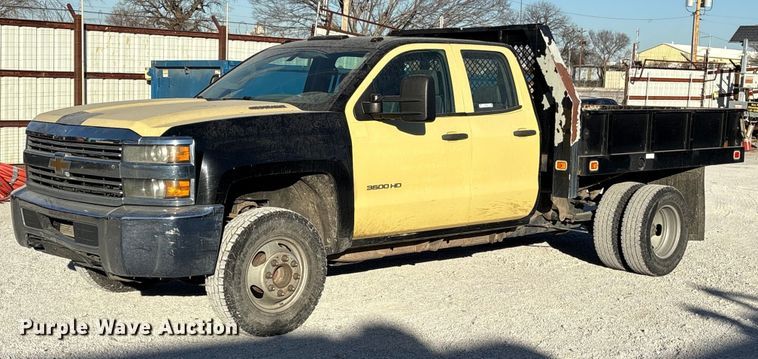 2015 Chevrolet Silverado 3500HD Ext. Cab flatbed pickup truck - ES8519