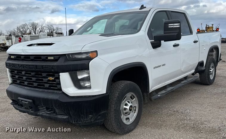 2020 Chevrolet Silverado 2500HD Crew Cab pickup truck - ET4395