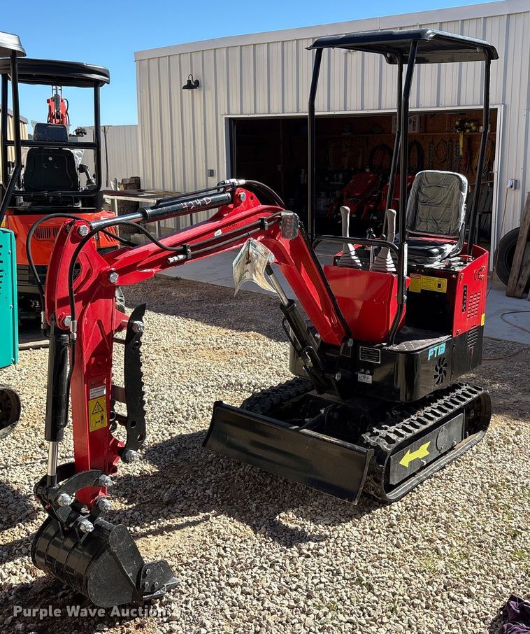 2025 Future 13 mini excavator - EU0261