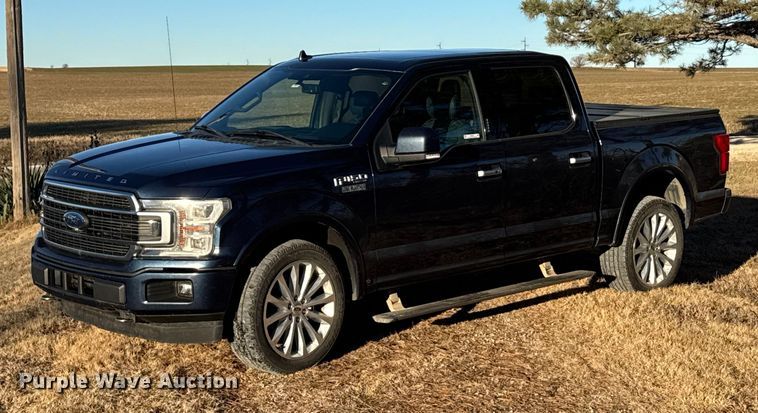 2018 Ford F150 Crew Cab pickup truck - FB0545