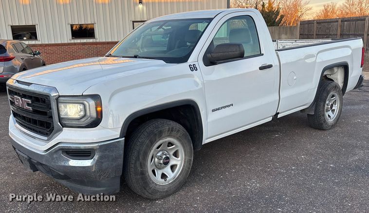2016 GMC Sierra 1500 pickup truck - FG1759