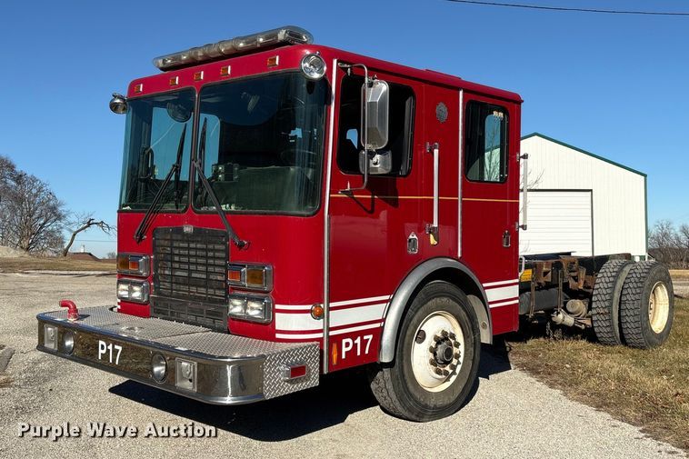2006 HME  4465 900 fire truck cab and chassis - FG2516