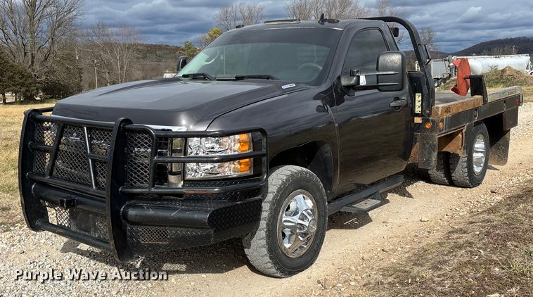 2009 Chevrolet Silverado 3500HD bale bed pickup truck - FI1642