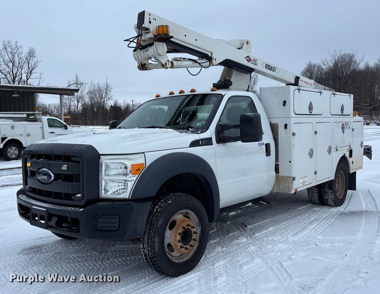 2015 Ford F450 bucket truck - FK1083