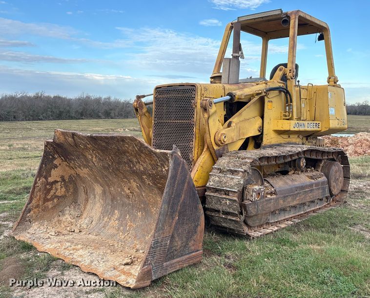 1984 John Deere 755A track loader - EA7174