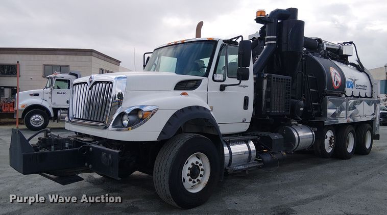 2014 International SF667 hydrovac truck - EE5094