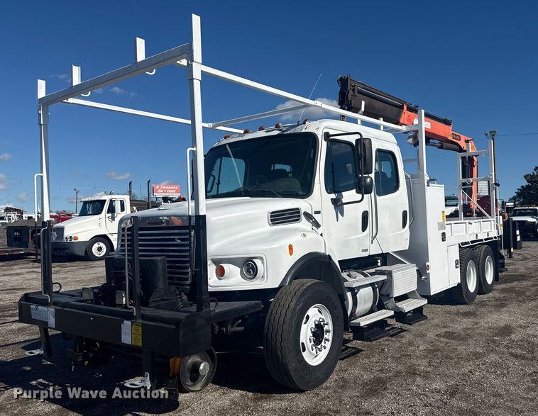 2007 Freightliner Business Class M2 crane truck - EG1795