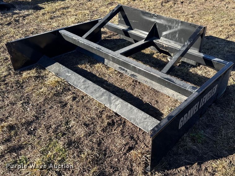 Skid steer land leveler - EN0238