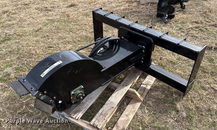 Skid steer stump grinder - EP2799