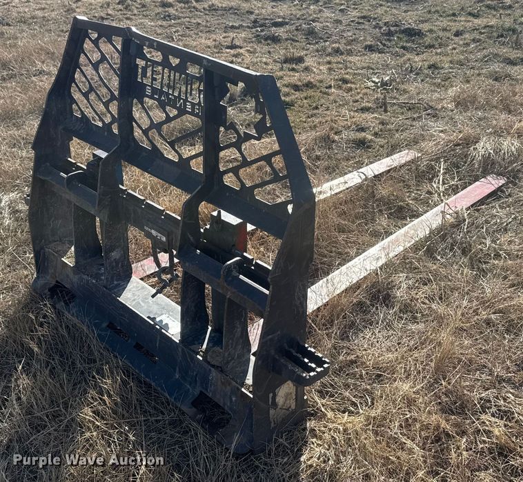 2021 Paladin 0946 skid steer forks - FB0613