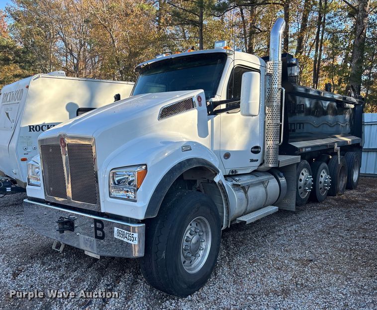 2025 Kenworth T880 dump truck - YA1458