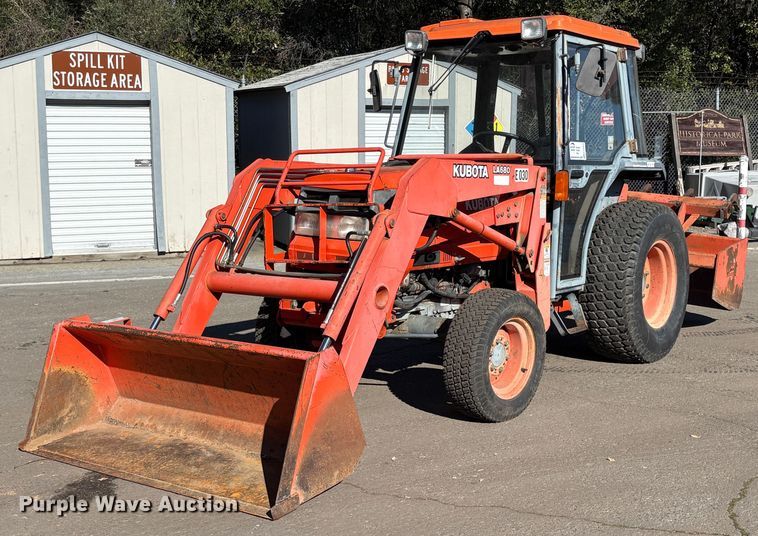 Kubota L4200 tractor - EC8200